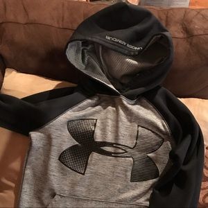 Boys Size Small Under Armor Hoodie
